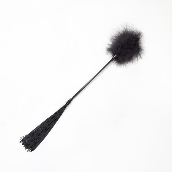 ESPANADOR DE PLUMAS E CHICOTE PRETO SECRET PLAY - Image 3